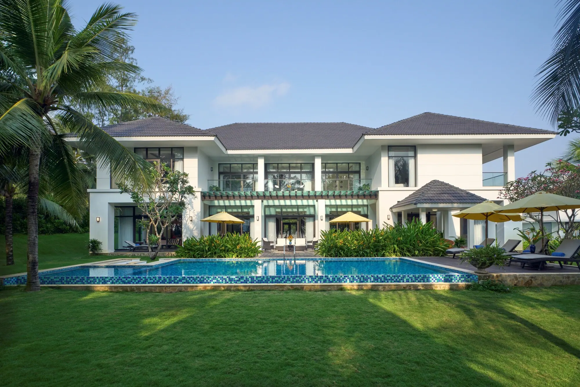 6-Bedroom President Beachfront Villa