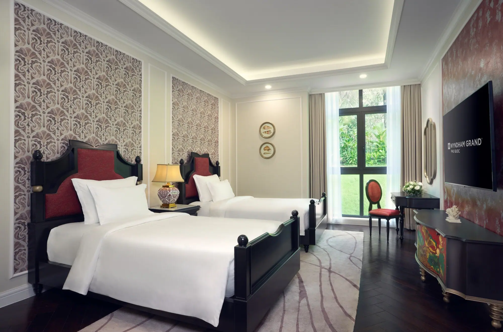 6-Bedroom President Beachfront Villa