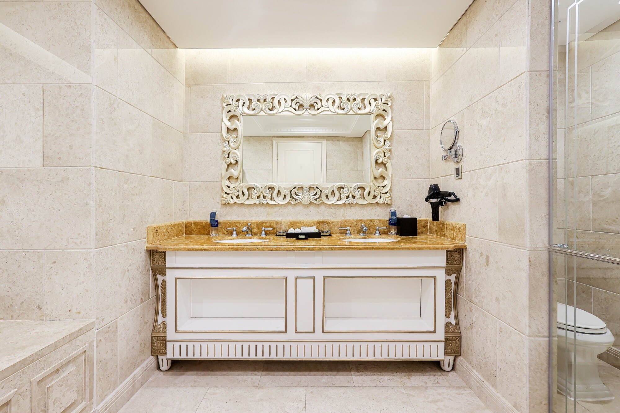 Deluxe Suite Ocean View