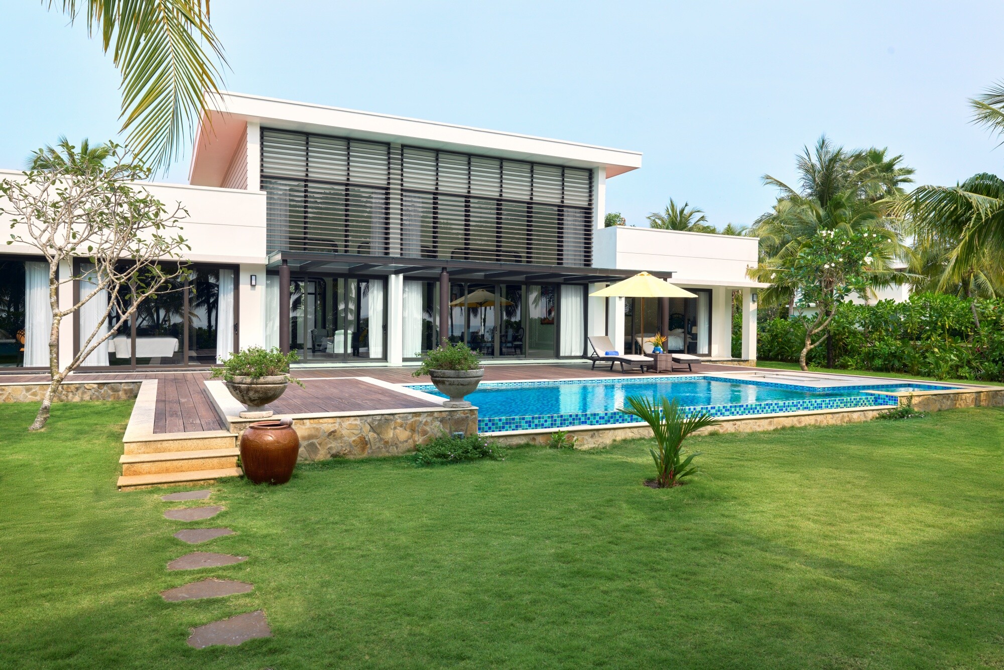 6-Bedroom President Beachfront Villa